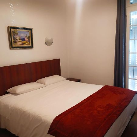 Hotel Le Postillon По Екстериор снимка
