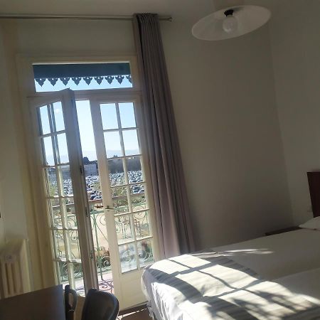 Hotel Le Postillon По Екстериор снимка