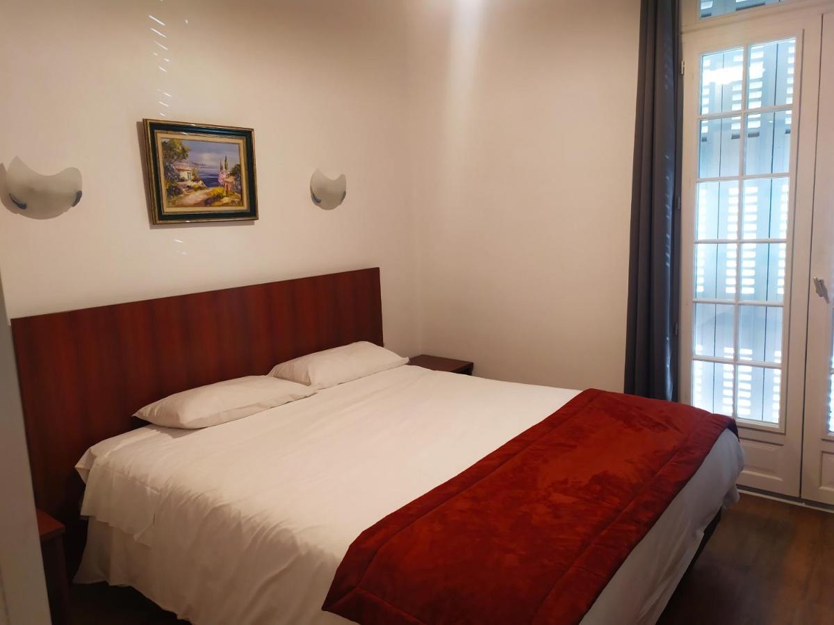 Hotel Le Postillon По Екстериор снимка