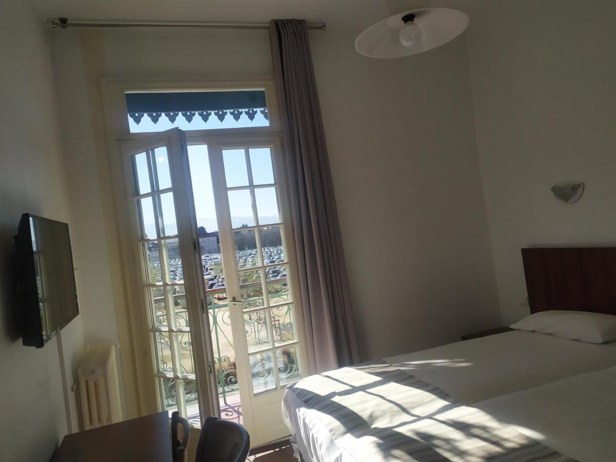 Hotel Le Postillon По Екстериор снимка